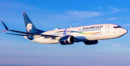 En este mes del orgullo, Aeroméxico lanzó un spot en apoyo al matrimonio igualitario, defendiendo su convicción de que el amor trasciende fronteras. (Photo via: Aeroméxico).