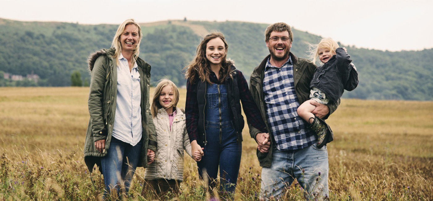 Image: Family traveling in Ireland (photo courtesy CIE Tours)