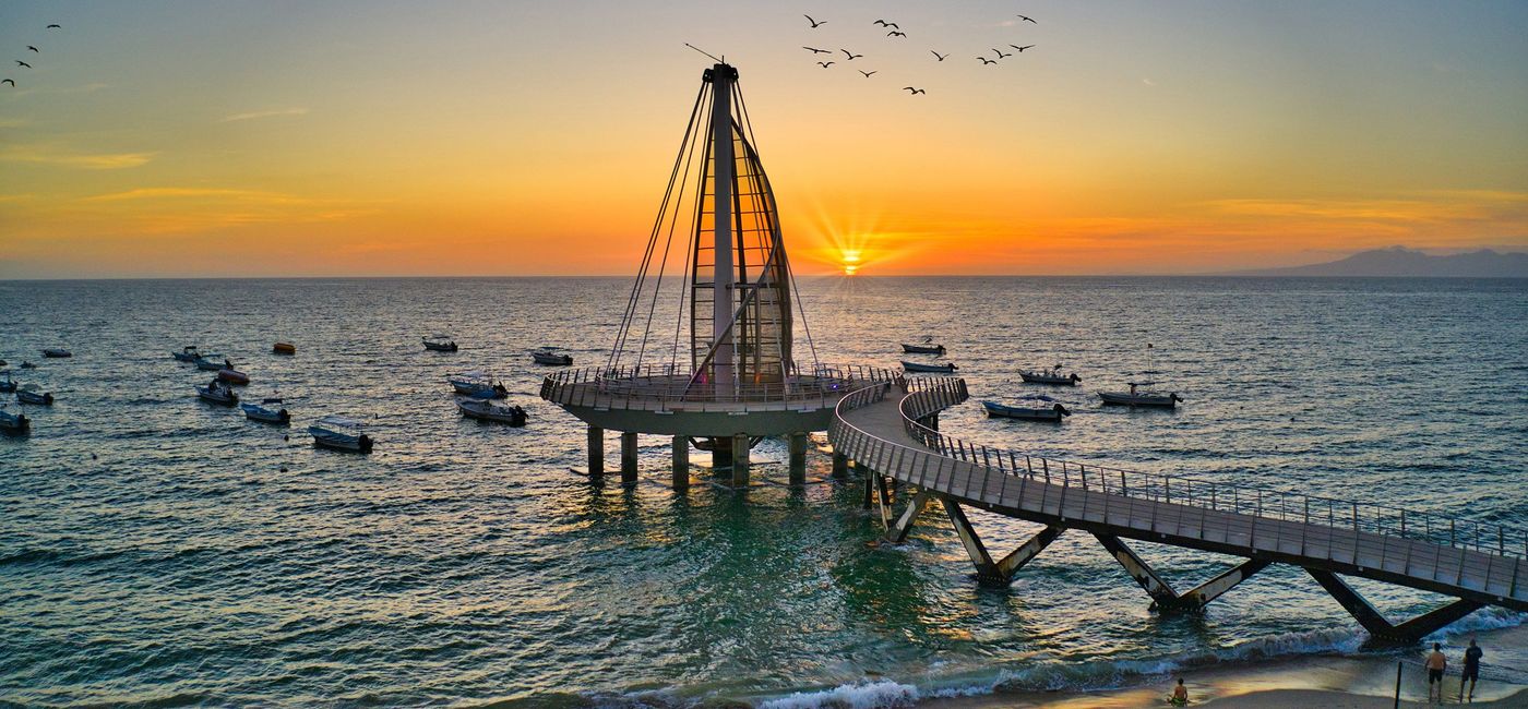 Photo: Sunset in Puerto Vallarta (photo via Puerto Vallarta) ((photo via Puerto Vallarta))