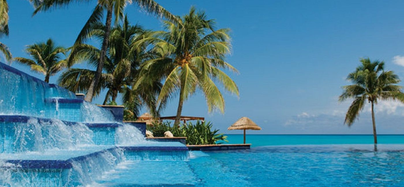 Image: PHOTO: Pool Cascade at Grand Fiesta Americana Cancun. (photo via La Coleccion Resorts by Fiesta Americana)