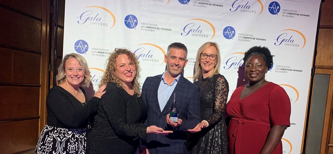 Image: (Left to right): Valérie Gagnon, Transat Business Development Representative, Marjorie Larose, Transat Sales Manager, Quebec and Ottawa, Jhadyd Gonzales, Air Transat National Sales Manager, Julie Sareault, Transat Commercial Director, and Nadraath Togny Radji, Transat Sales Analyst. (Air Transat)