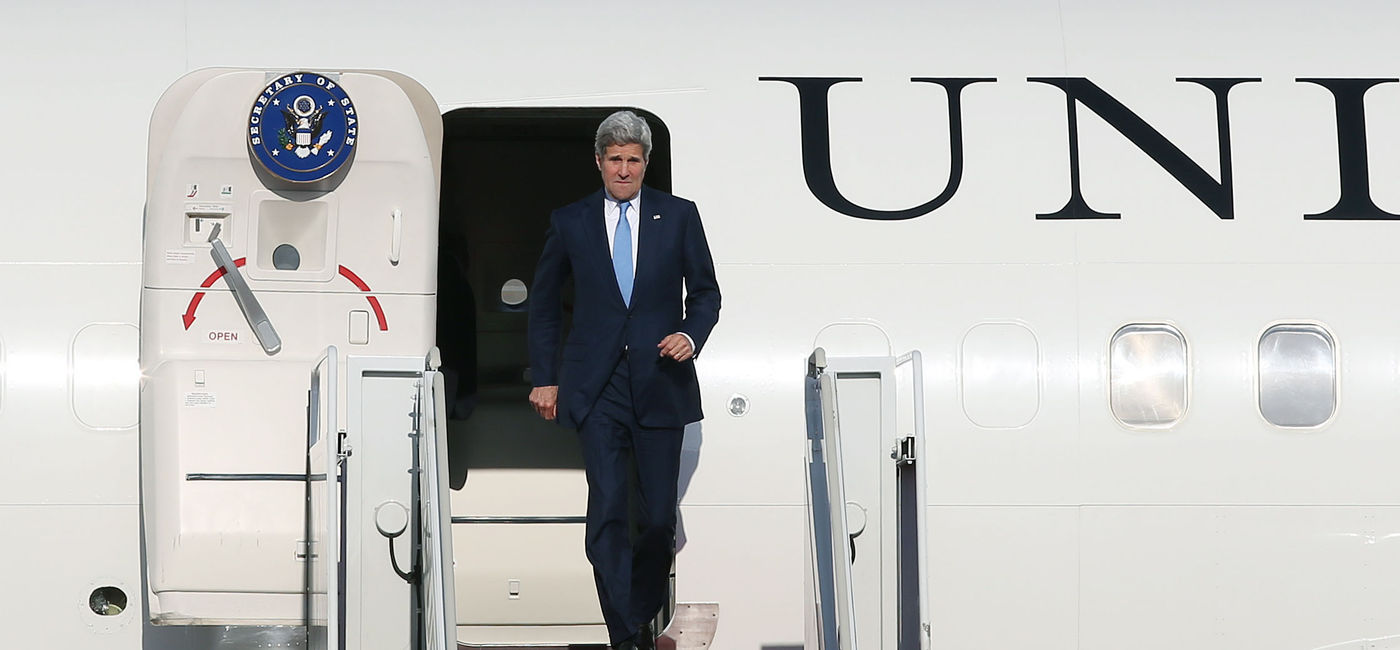 Image: Former US Secretary of State John Kerry deplanes upon landing at Seoul Air Base in 2015. (photo via Flickr/Republic of Korea)