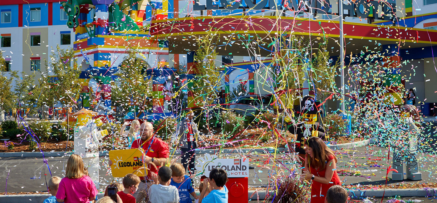 Image: LEGOLAND New York's new LEGOLAND Hotel. (photo via LEGOLAND New York Resort Media)