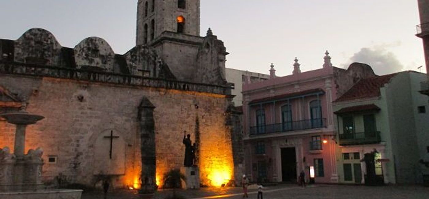 Image: PHOTO: Basilica Menor de San Francisco de Asis, Havana, Cuba. (photo by David Cogswell)