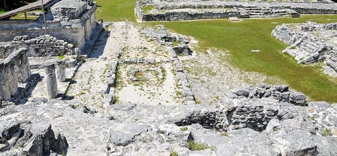 Image: PHOTO: El Rey Ruins Cancun. (photo via flickr/Dennis Jarvis) (flickr)