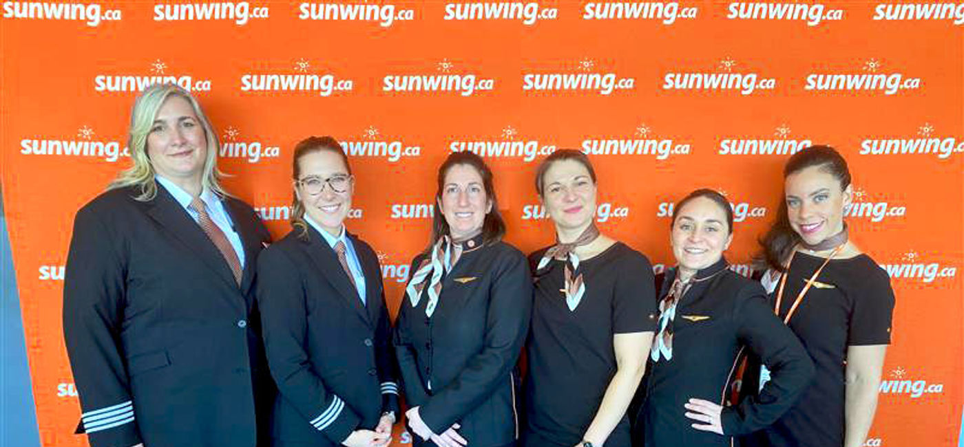 Image: Sunwing's all-female flight crew from Toronto celebrates International Women's Day. (Sunwing Travel Group)