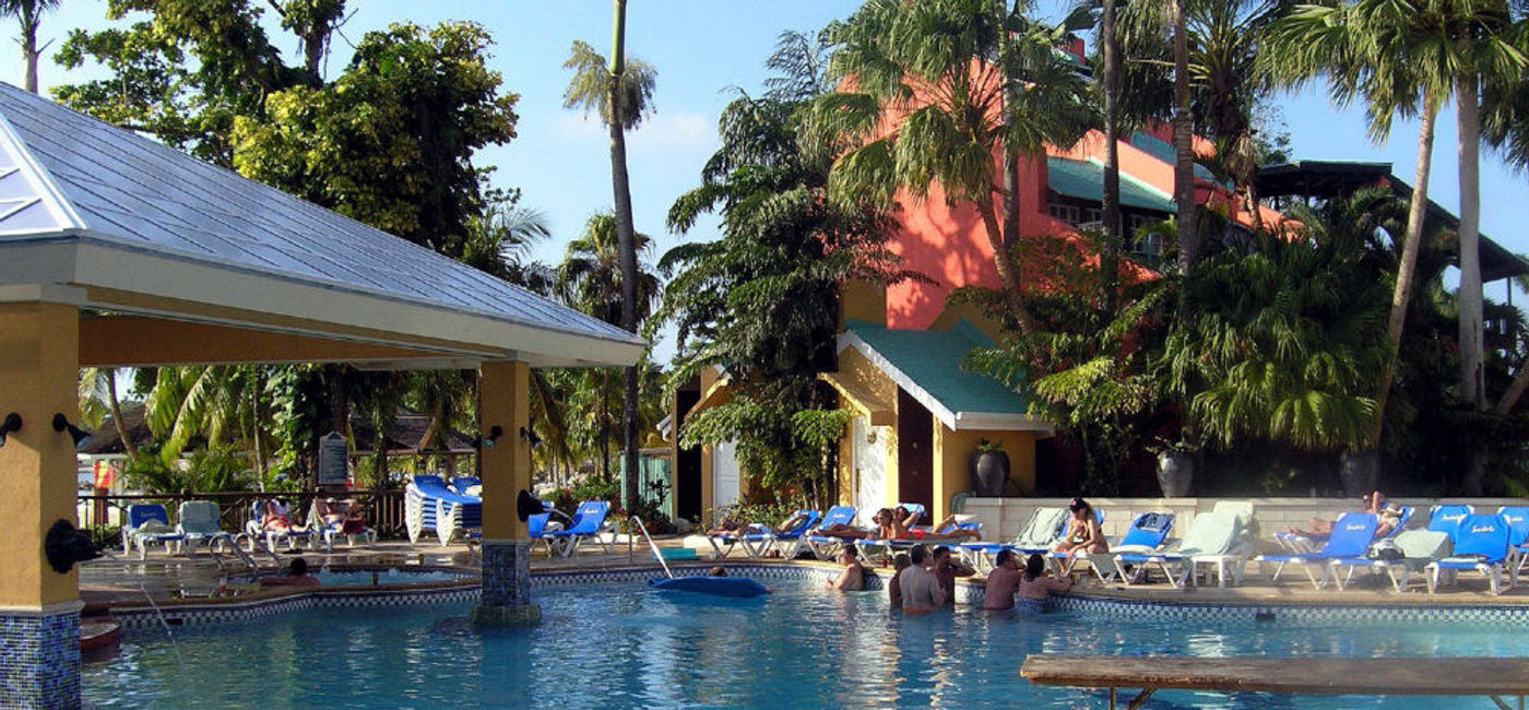 Image: PHOTO: Sandals Negril, Jamaica (Photo via Flickr/Gail Frederick)