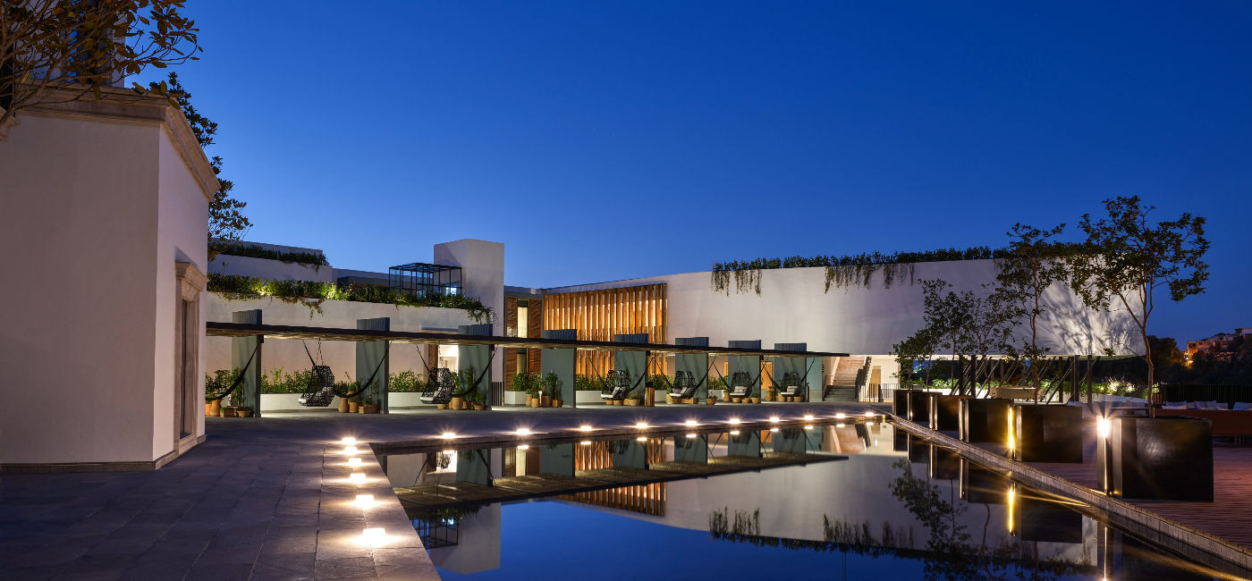 Image: The Live Aqua San Miguel de Allende pool and exterior at night.  (Photo Credit: Fiesta Americana Travelty)