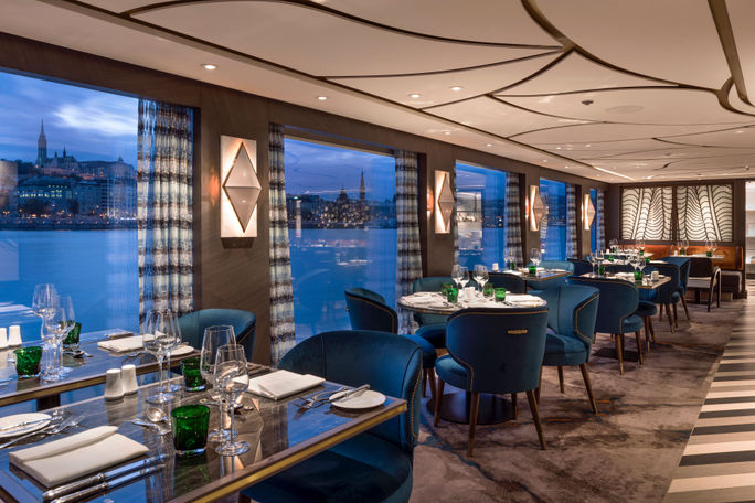 Uniworld S.S. Victoria restaurant