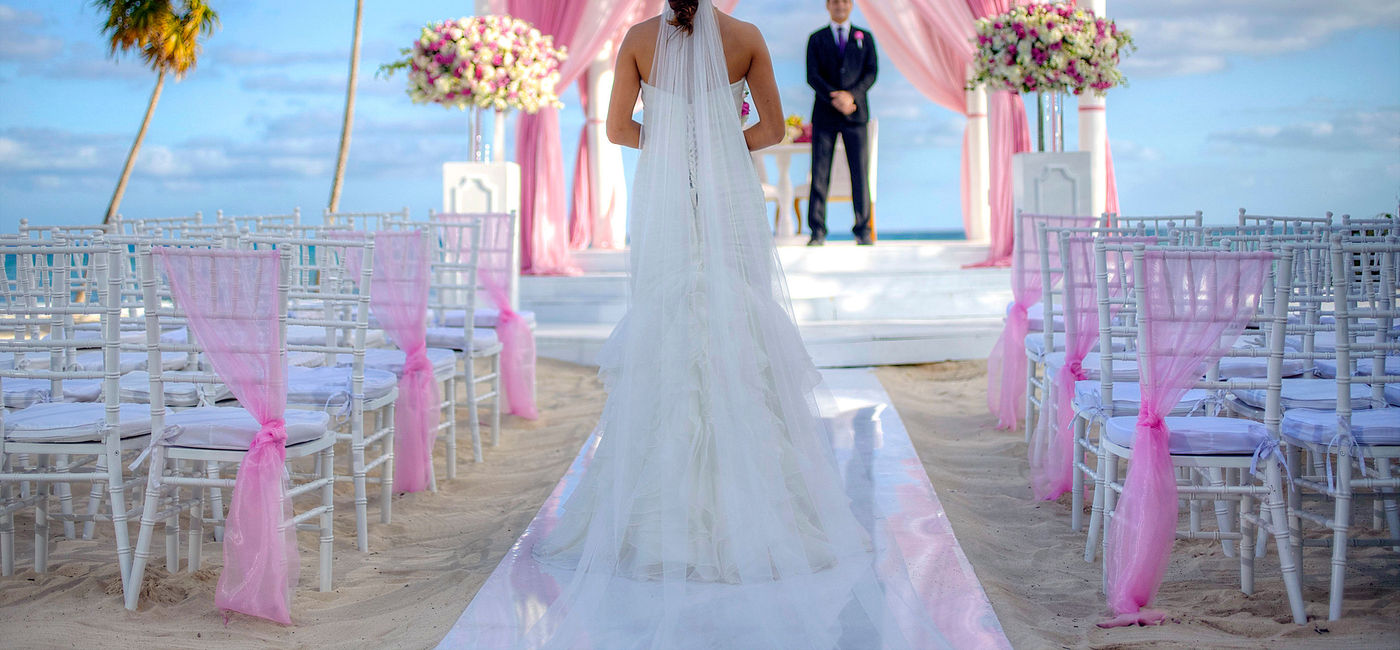 Image: The outdoor wedding gazebo at Paradisus Playa del Carmen. (Photo courtesy of Melia Hotels International)