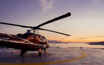 Helicopter landing on an offshore platform