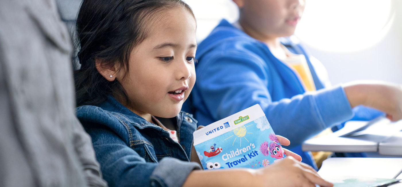 United Airlines Announces New Sesame Street Amenity Kits for Children