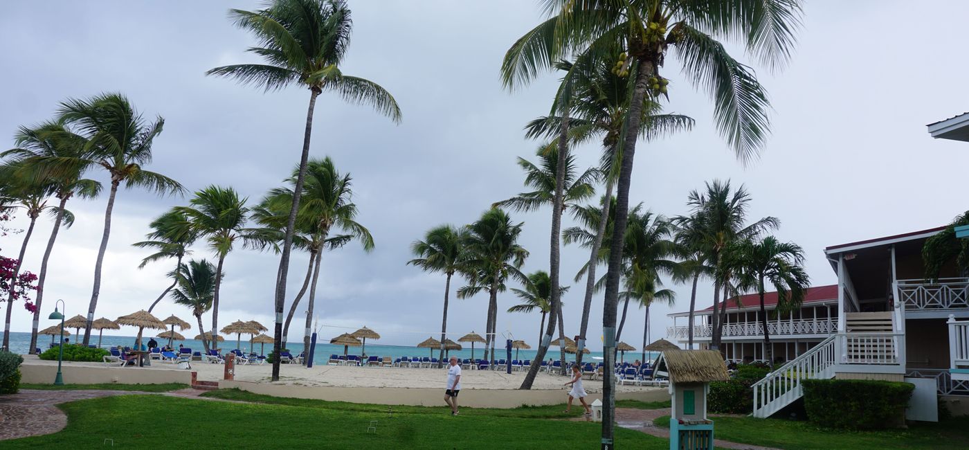 Image: Despite the State Department warning, Antigua & Barbuda has recorded low COVID-19 infection rates. (Photo by Brian Major)