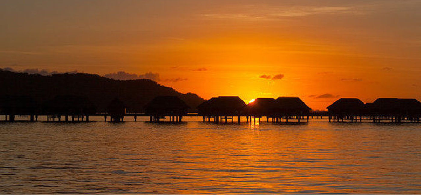 Image: PHOTO: Four Season Bora Bora Tahiti. (photo via Flickr/Arnie Papp)