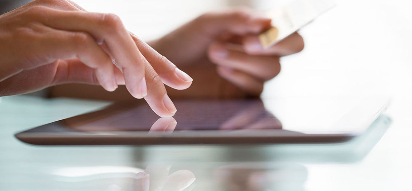 Image: PHOTO: E commerce in action. (photo courtesy of Thinkstock)
