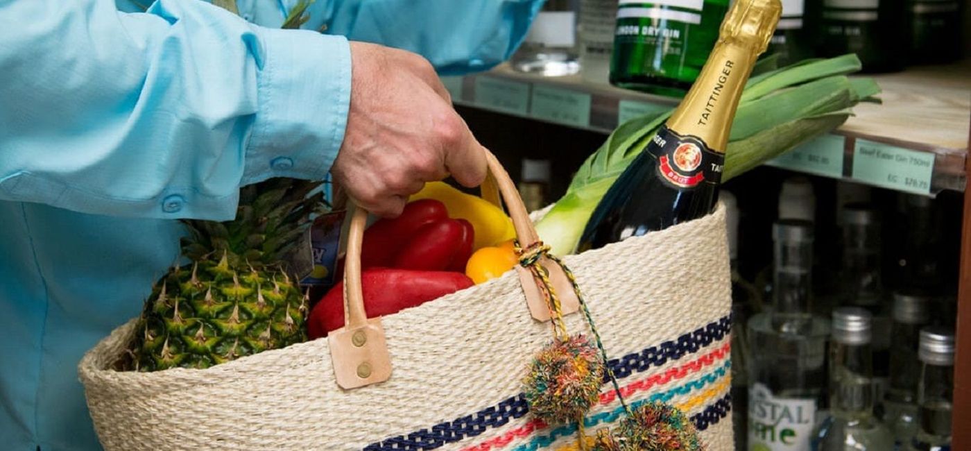 Image: PHOTO: Guests are treated to the local flavors of Saint Lucia. (photo via Marigot Bay Resort & Marina)