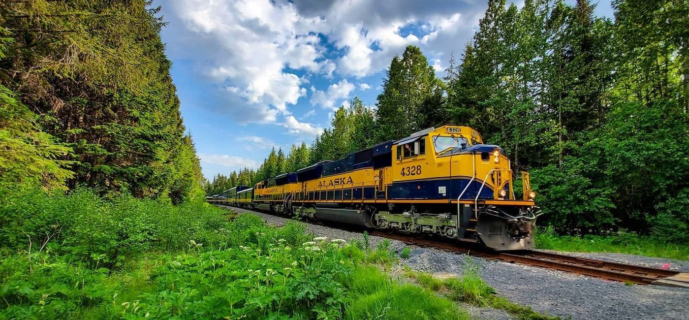 Image: Experience the Alaska Railroad. (photo by Brian Reed courtesy of Alaska Railroad)