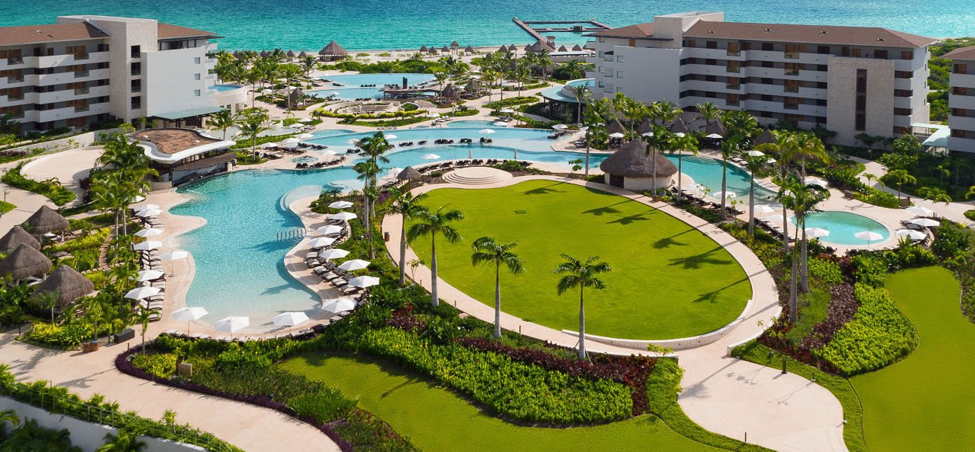 Image: Dreams Playa Mujeres. (photo courtesy of AMR Collection) (AmResorts Media License)