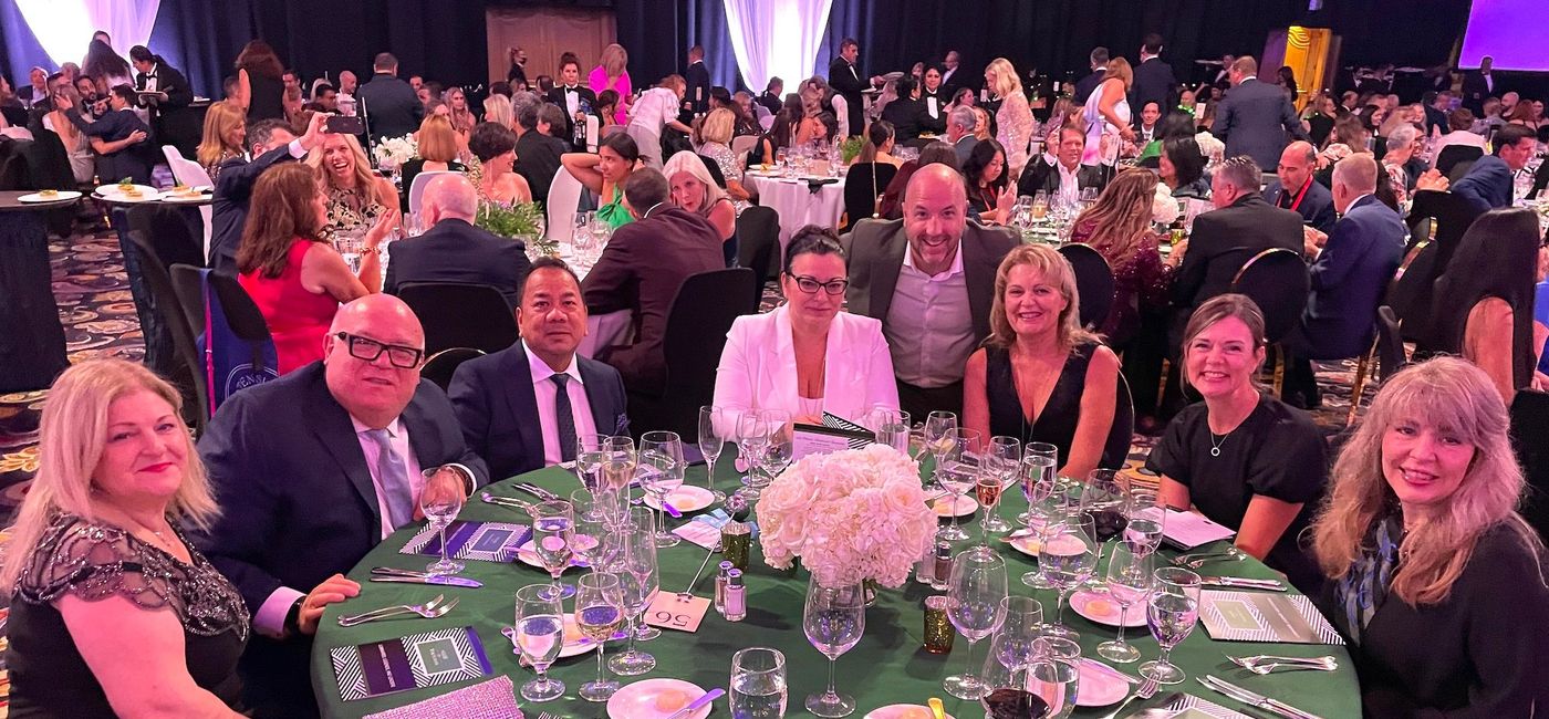 Image: Pictured enjoying one of the Virtuoso Travel Week gala dinners are: (left to right) Direct Travel advisors Margaret Pagliarulo, Vinny Desousa, Paul Chin-Aleong, and Lucy Catalanotto (all of the downtown Toronto location); Stephen Smith; JoAnne Patterson from Ancaster, Ont.; Robin Dunn from Waterloo, Ont.; and Renata Grant of Direct Travel’s Toronto head office. (Photo Credit: Direct Travel)
