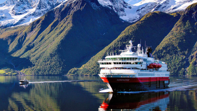 MS Nordnorge in Hjorundfjorden, Norway