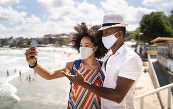 Taking a selfie in time of new vacation conditions