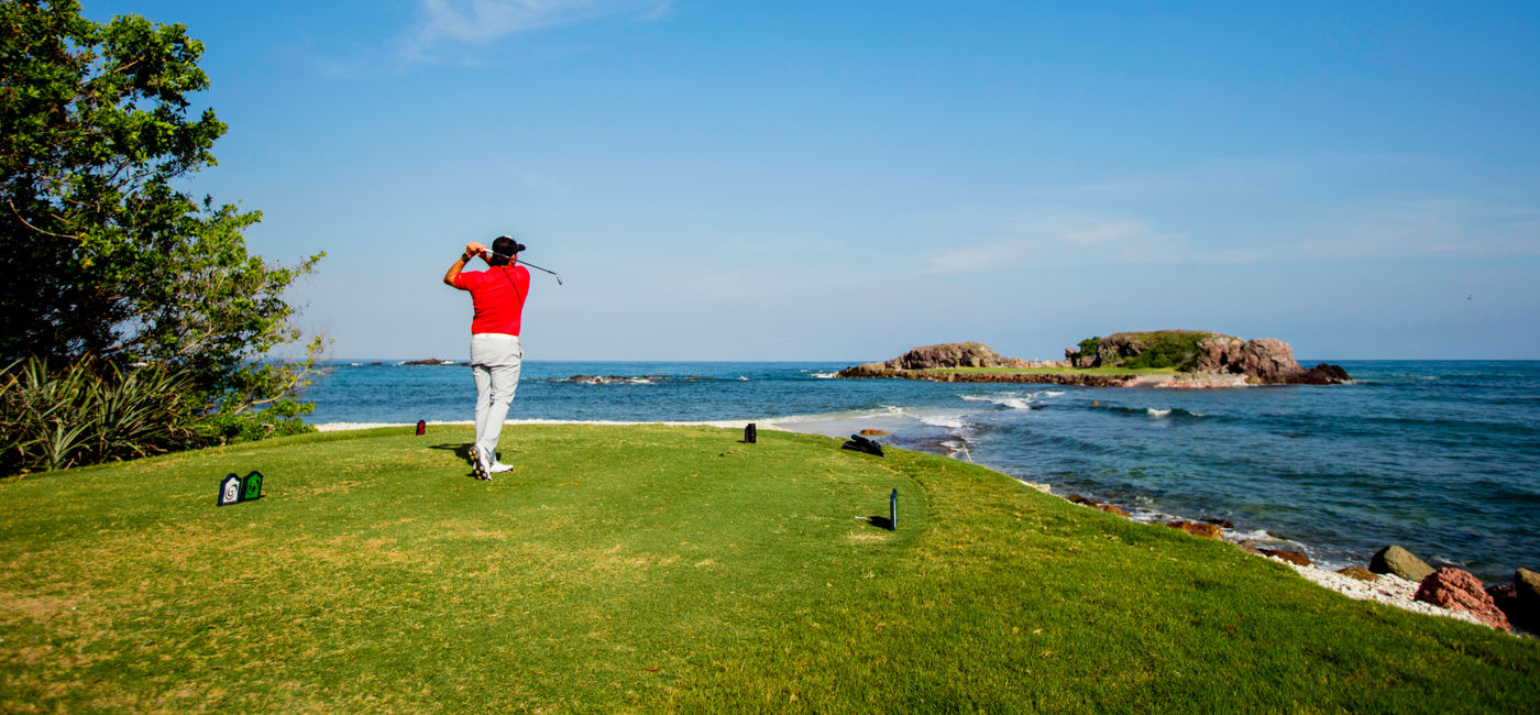 Image: Teeing off in Riviera Nayarit. (photo courtesy of Riviera Nayarit Convention & Visitors Bureau)