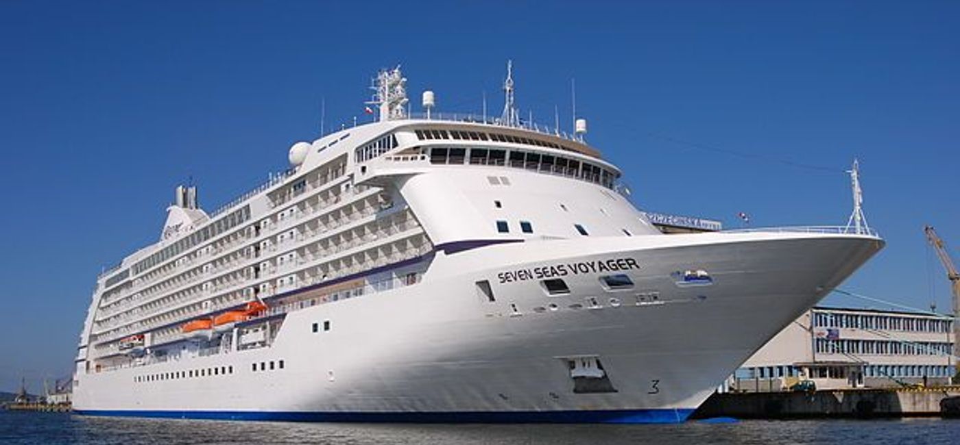 Image: PHOTO: Regent Seven Seas Voyager. (photo via Wikimedia Commons)