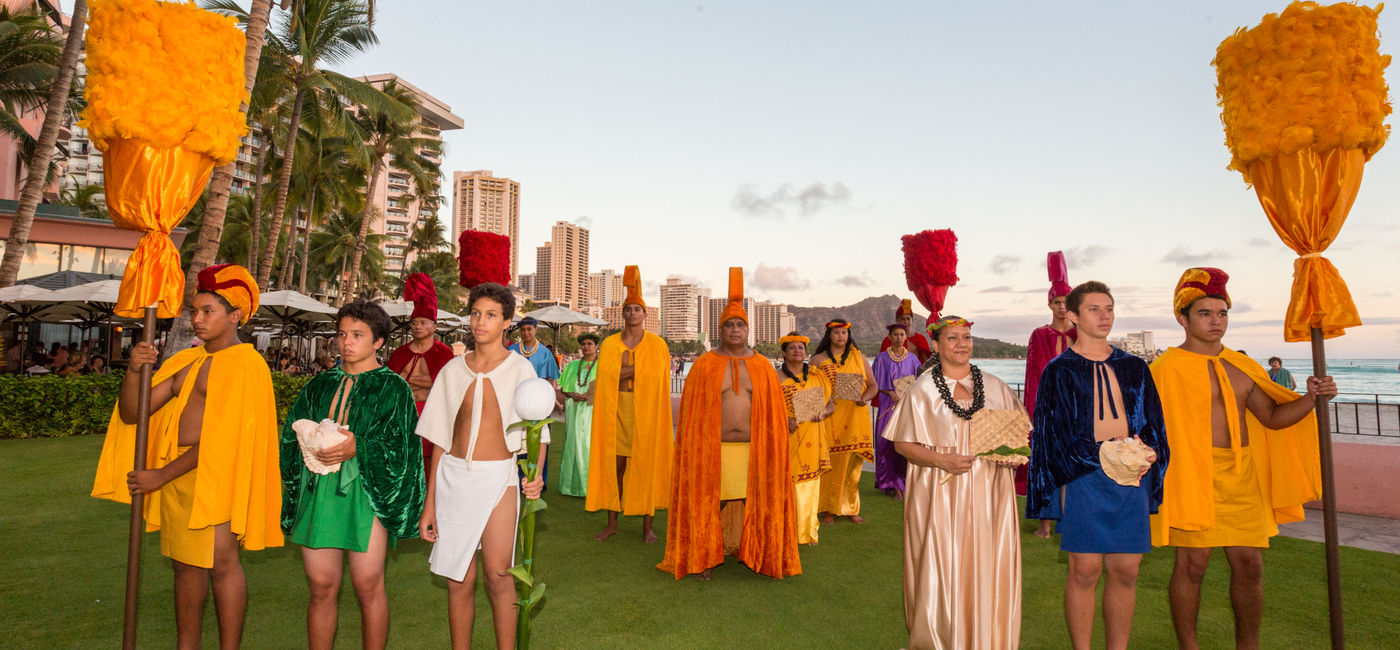 Image: Aloha festival court at Royal Hawaiian (Photo via Hawaii Tourism Authority (HTA) / Tor Johnson)