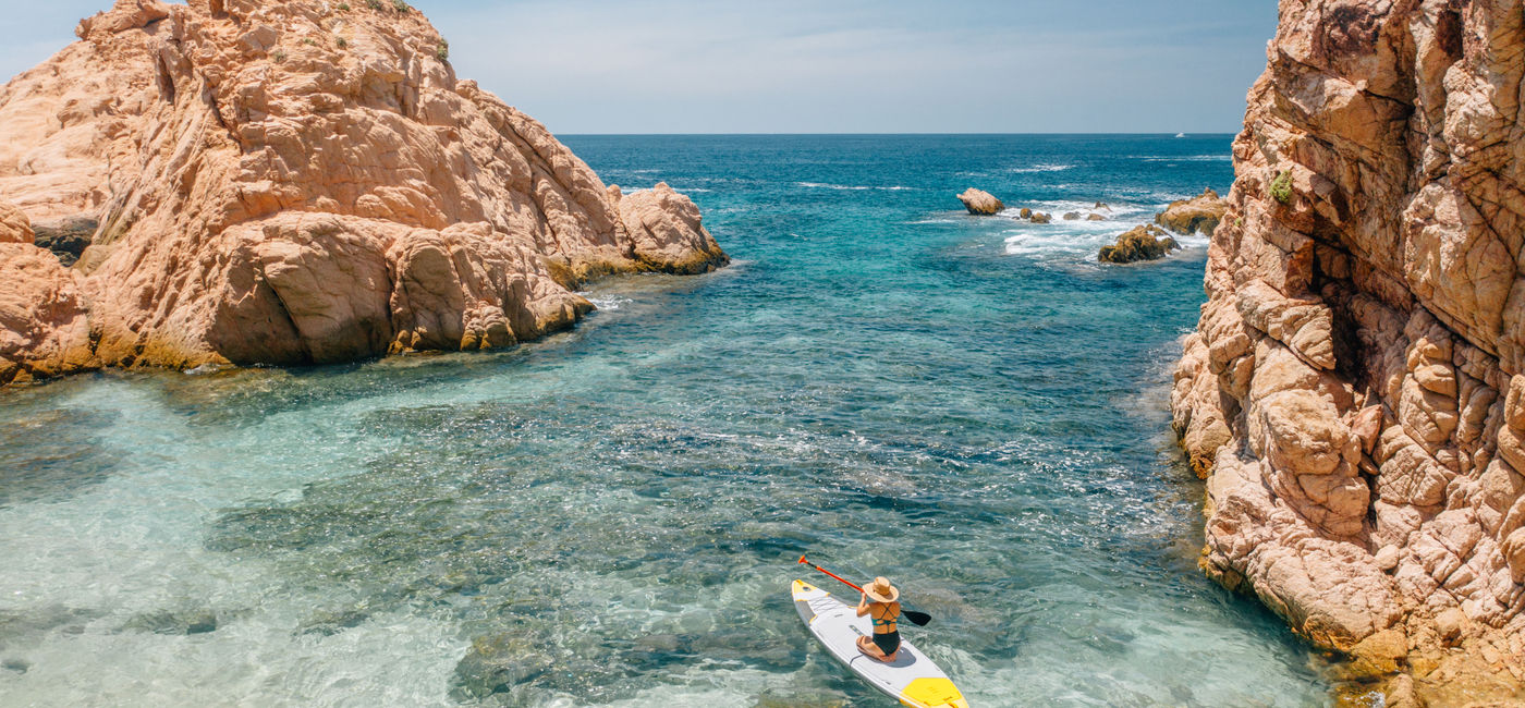 Image: Paddleboarding and kayaking in Los Cabos (Photo Credit: Los Cabos Tourism)