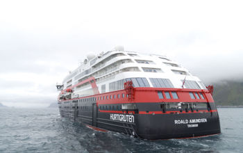 Hurtigruten, Roald, Amundsen