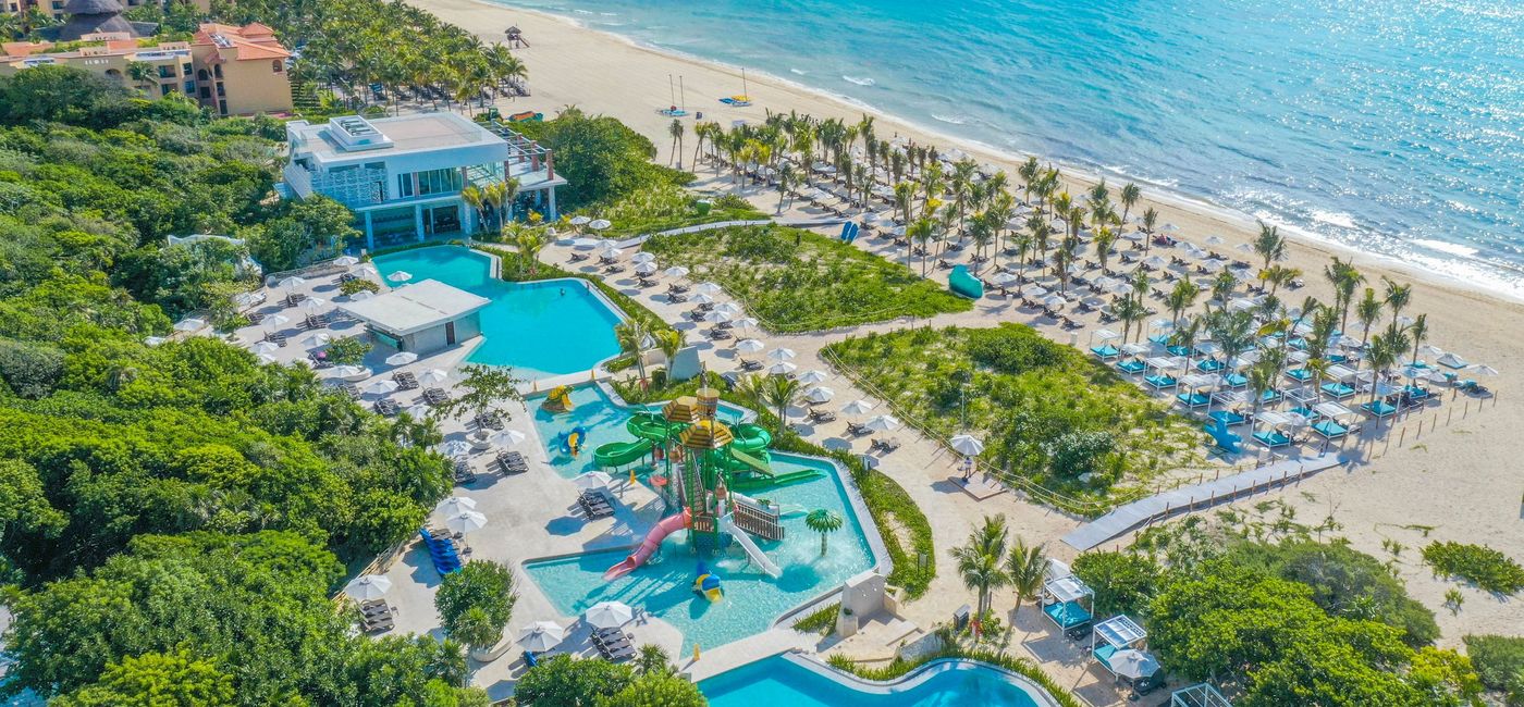 Image: Aerial view of Sandos Playacar. (photo via Sandos Hotels & Resorts) (Sandos Hotels & Resorts)