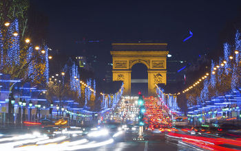 Thinkstock_Paris_Christmas