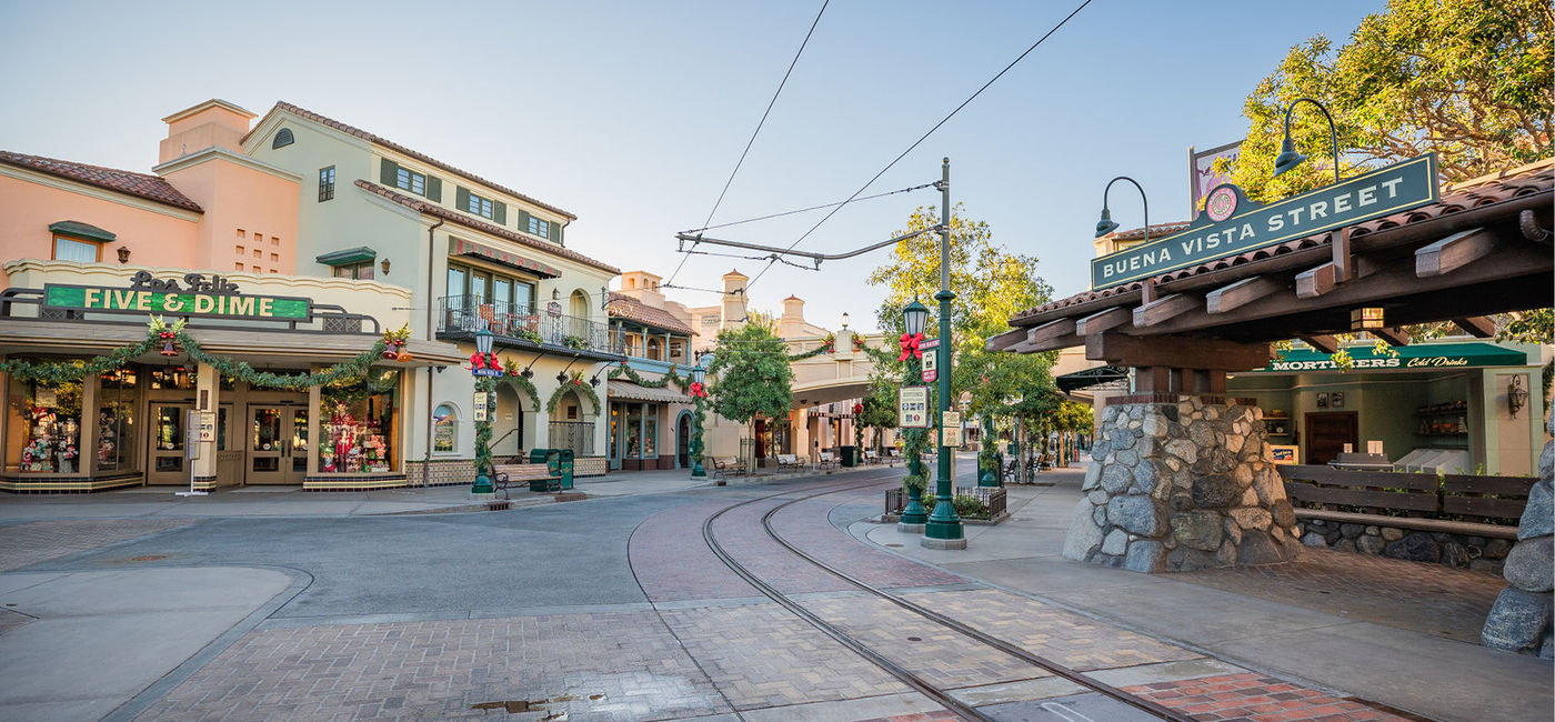 Image: PHOTO: Disneyland’s Buena Vista Street. (photo via Disneyland Resort)