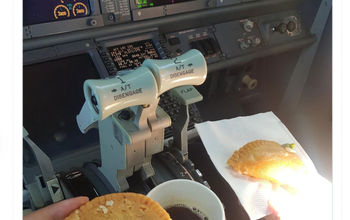 Pilot's coffee break tweet
