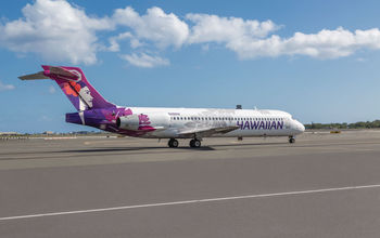 Hawaiian Airlines' B717 on Runway.