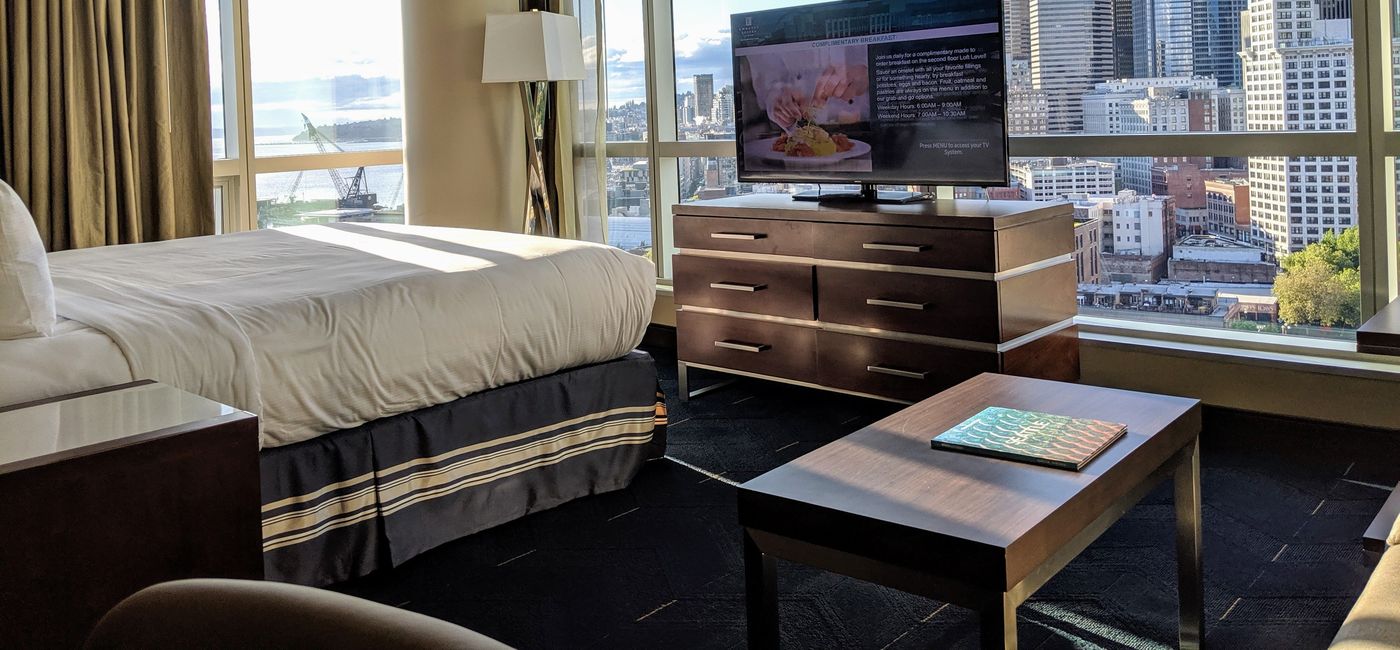 Image: Hotel room in Embassy Suites by Hilton in Downtown Seattle at Pioneer Square (Photo via Lauren Bowman)