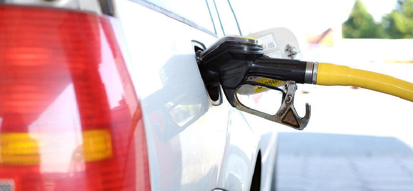 Image: PHOTO: Gas prices are up compared to previous holidays as 20 percent more Americans are expected to hit the road for Thanksgiving 2017. (photo via Pixabay/andreas160578)