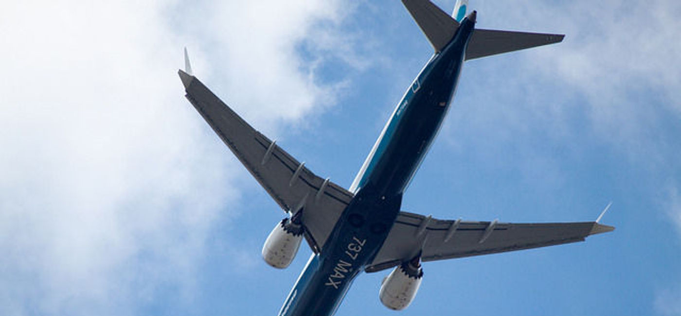 Image: PHOTO: A Boeing 737 MAX 8 in flight. (photo via Flickr/pjs2005)
