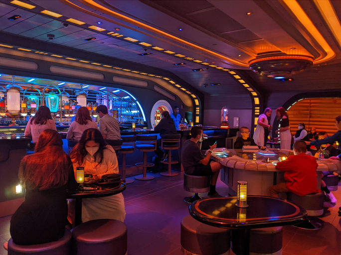 Sublight Lounge Walt Disney World Resort, Star Wars: Galactic Starcruiser