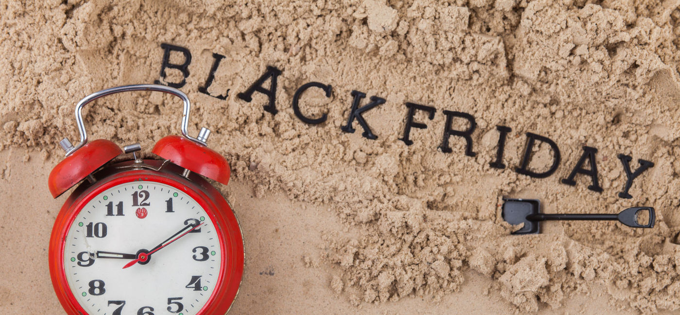 Image: Black Friday has some great travel deals for summer vacation.(Photo via iStock / Getty Images Plus / lusia599)