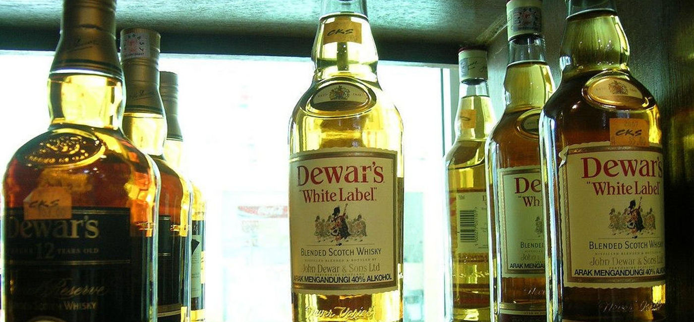 Image: PHOTO: Dewar's White Label Scotch Whisky. (photo via Flickr/rob_rob2001) 