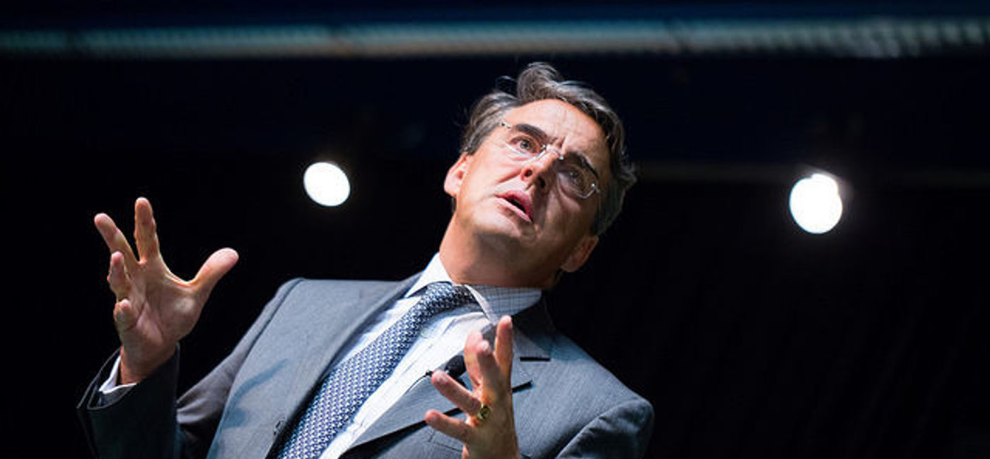 Image: PHOTO: IATA’s Alexandre de Juniac criticized the electronics ban put in place by the US and UK. (photo via Flickr/Ecole University) 