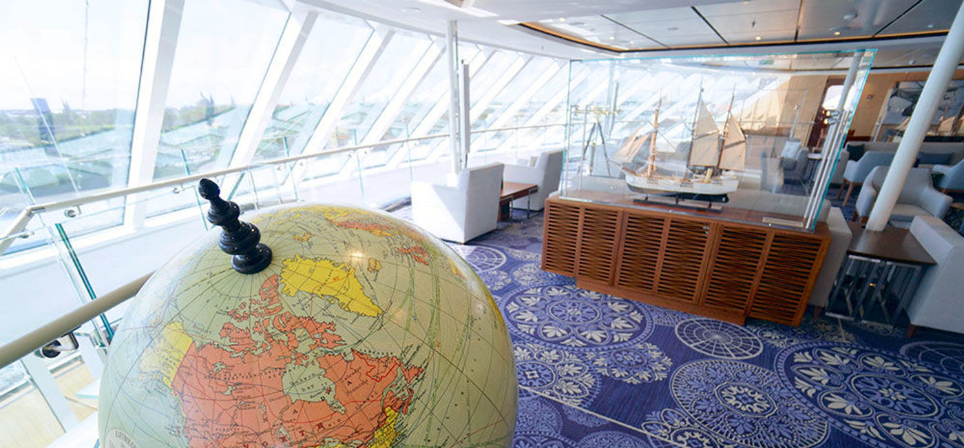 Image: PHOTO: Second-story loft of the Explorers' Lounge on Viking Ocean Cruises' Viking Sky. (photo by Jason Leppert)
