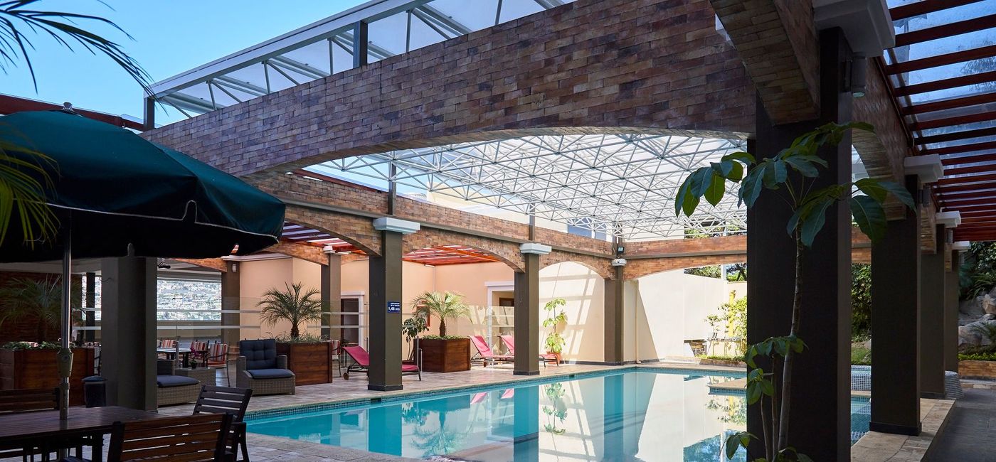 Image: PHOTO: Sonesta Hotel Loja - terrace and pool. (Photo via Sonesta International) (Sonesta Internation)