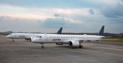 E195-E2 Porter Airlines plane.