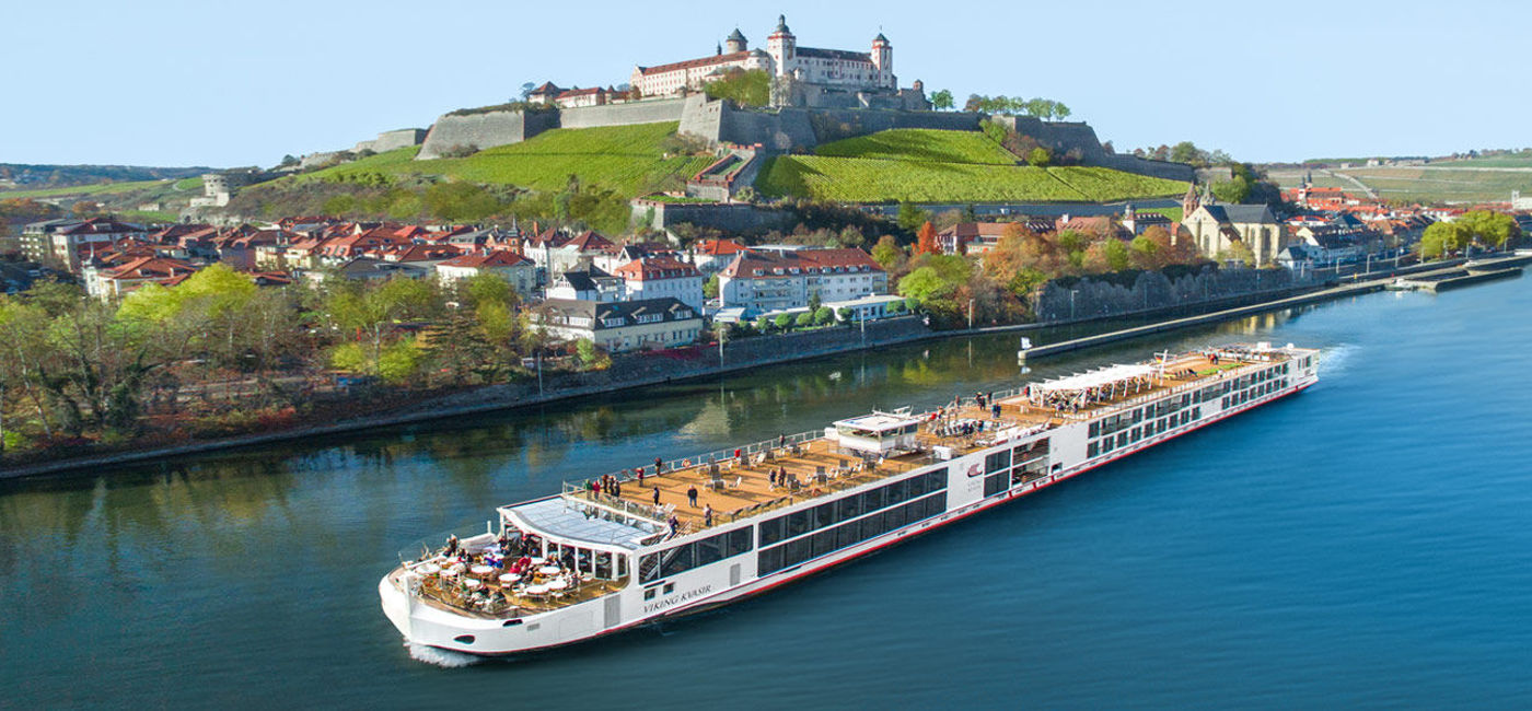 Image: PHOTO: Explore castles & cathedrals! (photo courtesy of Viking Cruises) (Viking River Cruises Europe)