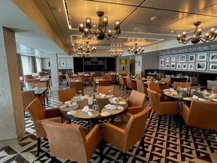 Viking Saturn Italian specialty restaurant Manfredi's
