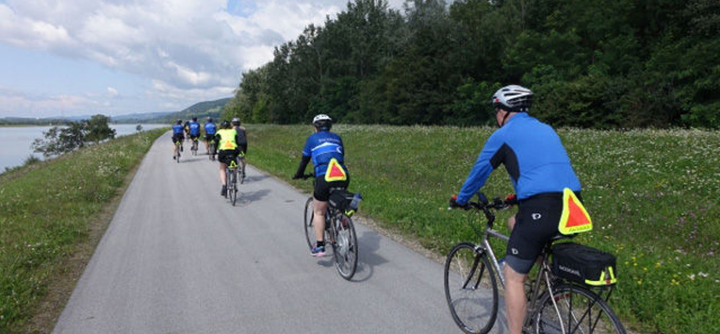 Image: PHOTO: Biking ashore. (photo by John Roberts)