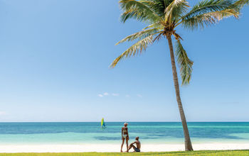 Los viajeros que buscan días más cálidos no necesitan buscar más allá de Las islas de Las Bahamas. (photo: Bahamas Tourism Center)