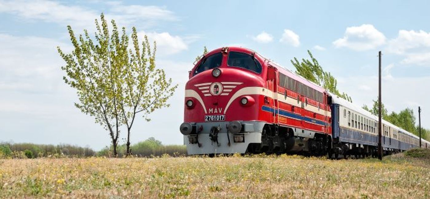 Image: PHOTO: The Golden Eagle Danube Express. (photo via MIR Corporation)